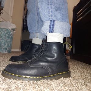 Vintage doc martens 1460s